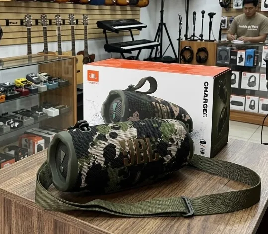 JBL CHARGE 6